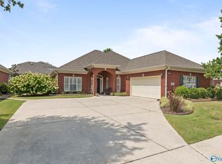 3206 Pierside Cir SE, Owens Cross Roads, AL 35763