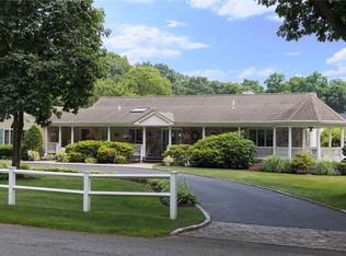 2 Yon Rd, Huntington, NY 11743