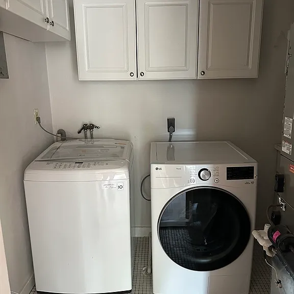 1757 Beacon St #1A — Photo 8