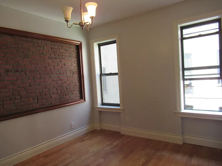 1647 Union St #4B — Photo 6