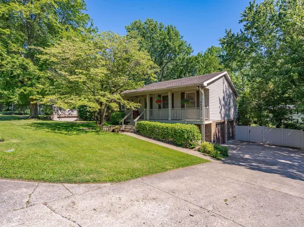 8677 Sharon Rd, Newburgh, IN 47630