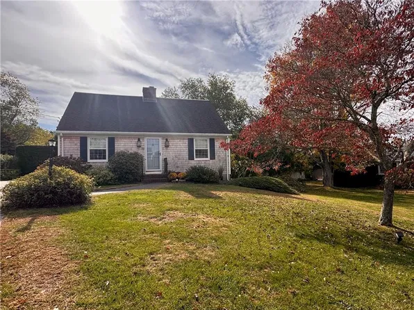 77 Mast St, Jamestown, RI 02835