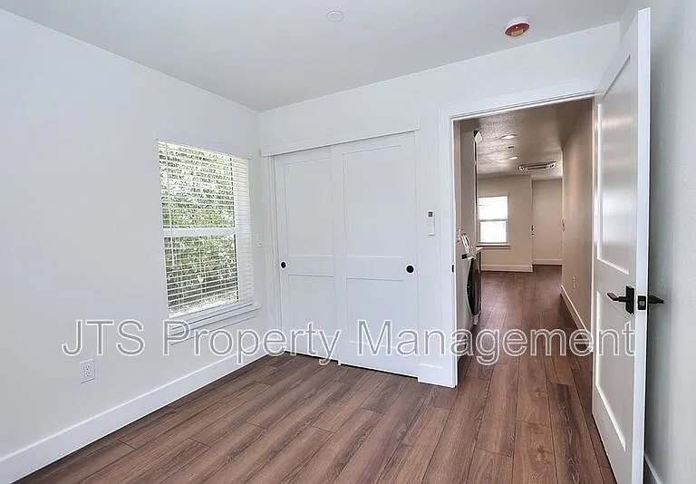 4712 65th St — Photo 28