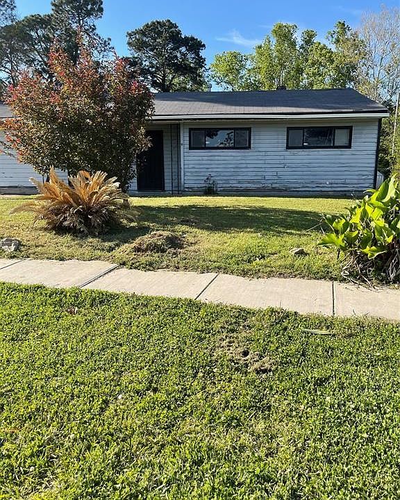 2nd image of 2932 Despot Rd