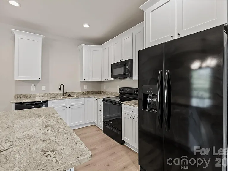 3130 Celia Ave — Photo 19