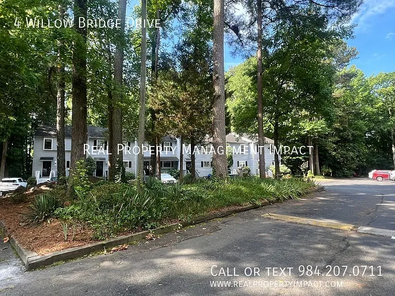4 Willow Bridge Dr — Photo 5