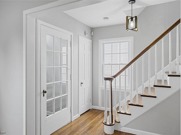 4th image of 2223 Fenwick Rd