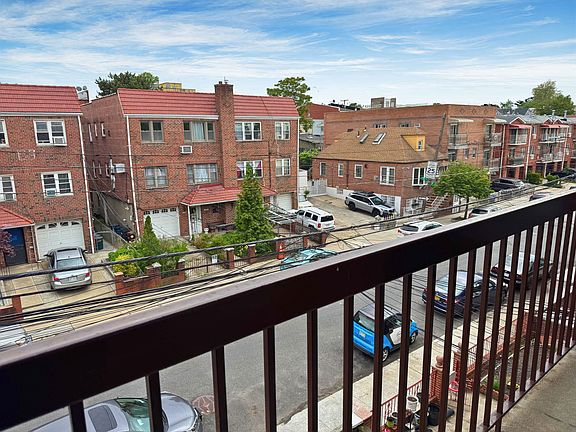 4th image of 56-07 84th St Floor 3