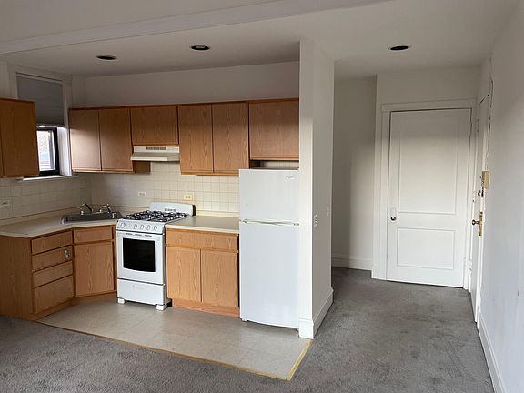 3rd image of 1649 N Wells St APT 3K