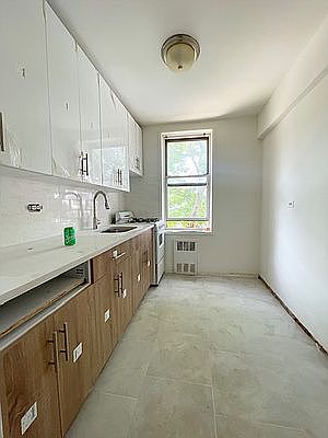 4th image of 1740 E 13th St #1