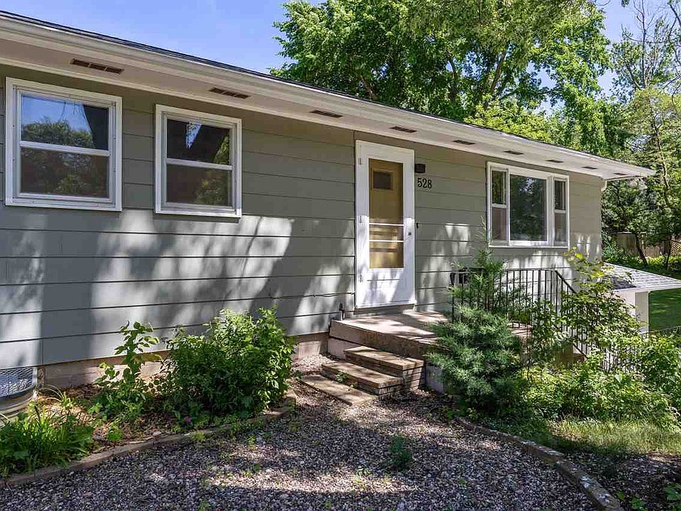 1st image of 528 Beldon Ave