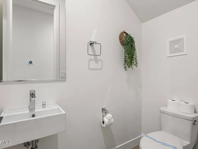 5151 N 13th Pl #7 — Photo 13