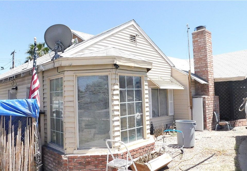 1st image of 1147 S 15th St