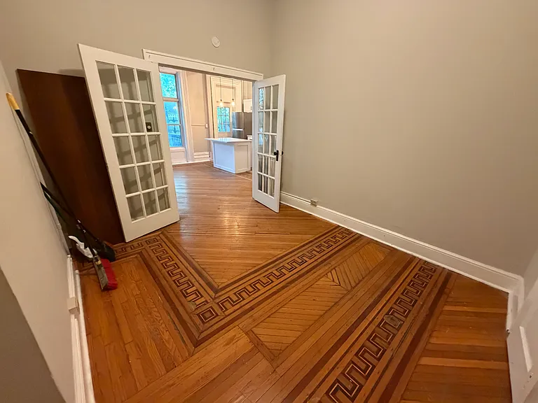 324 Hudson Ave #1R — Photo 14