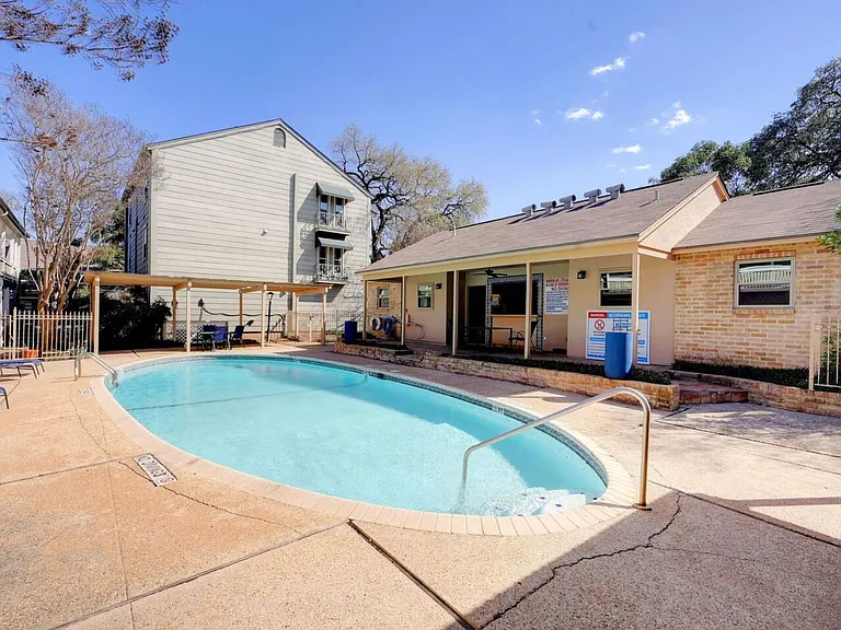2300 Nacogdoches Rd #307B — Photo 19