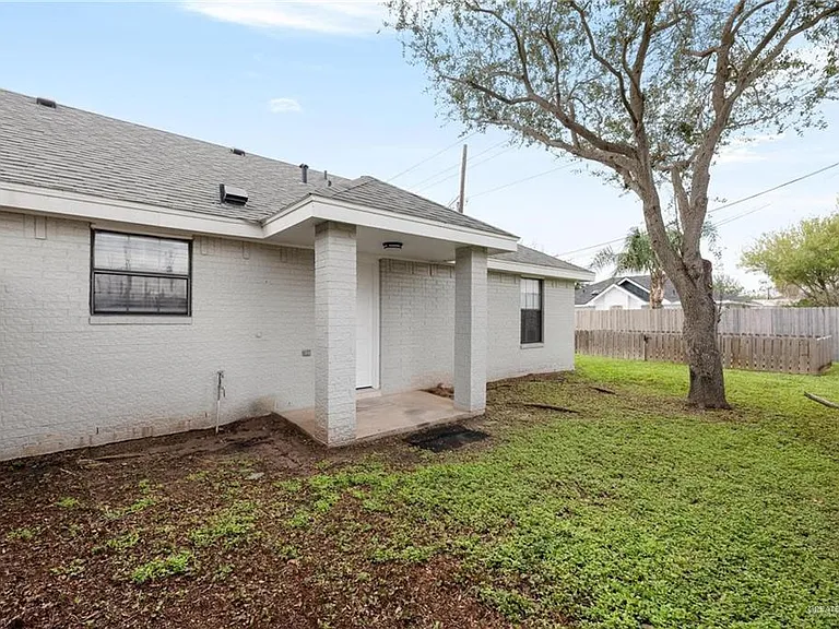 3505 Amando St #3 — Photo 14