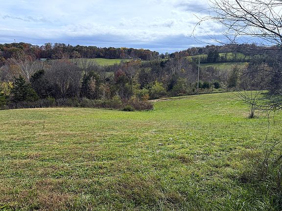 5th image of 945 Dawn Valley Way