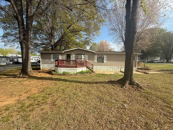 99 Pinebark Ln, Browns Summit, NC 27214