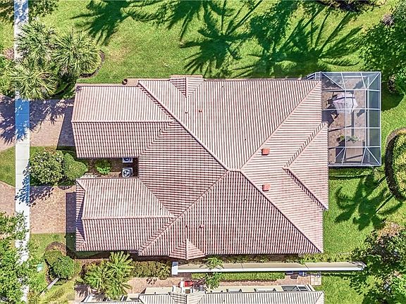 3rd image of 15417 Queen Angel WAY