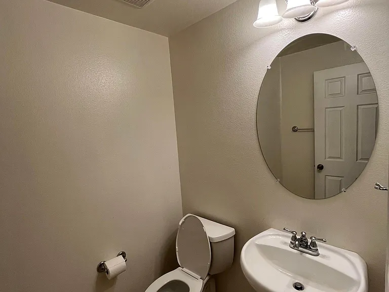536 N Chardonnay Dr — Photo 8