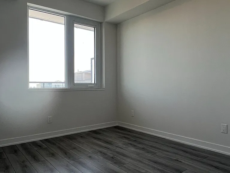 15 Ellerslie Ave #2211 — Photo 11
