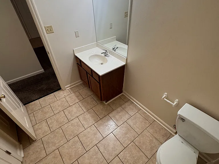 106 Creekwood Ln — Photo 6