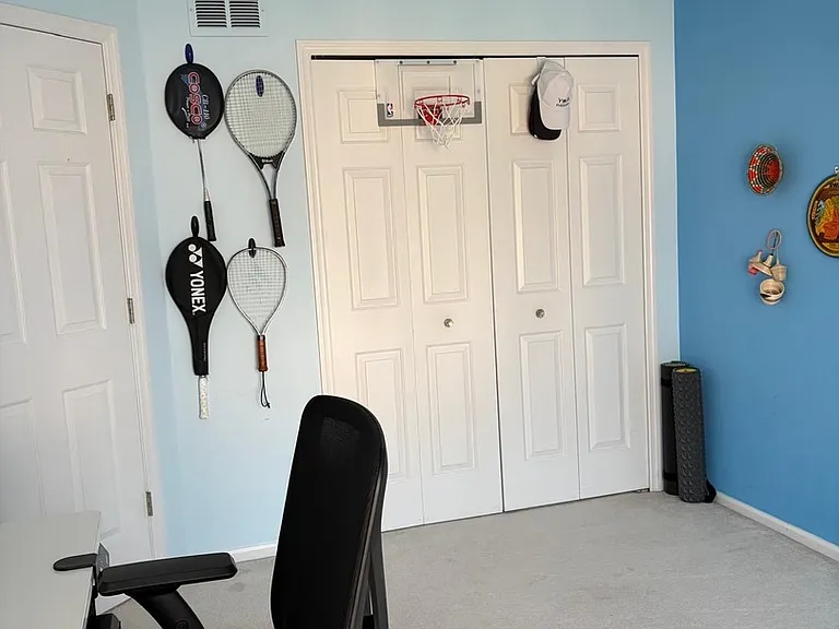 237 Biscayne St — Photo 20