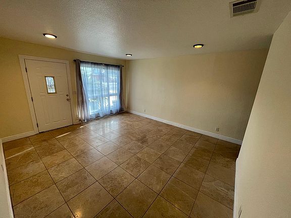 4th image of 1571 Berona Way