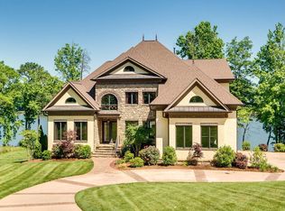 8049 Water View Dr, Belmont, NC 28012