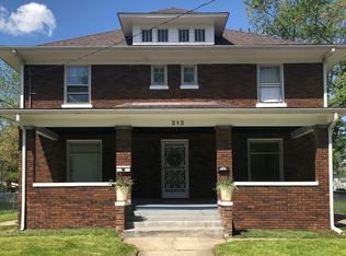 212 N View St, Aurora, IL 60506