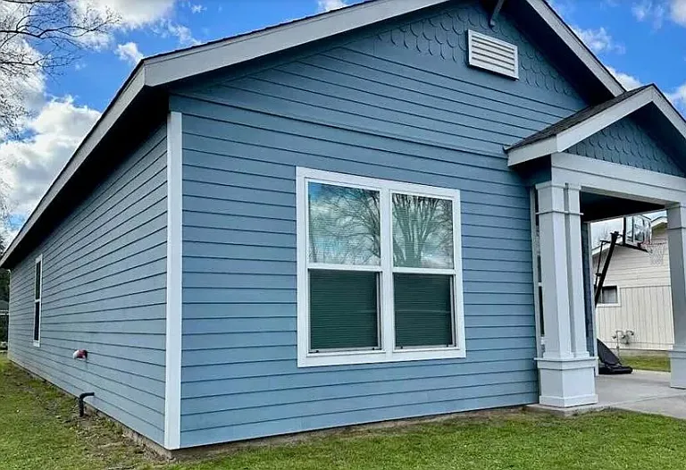 120 Smelker Ave — Photo 2