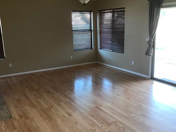 3rd image of 2221 S Navajo Way