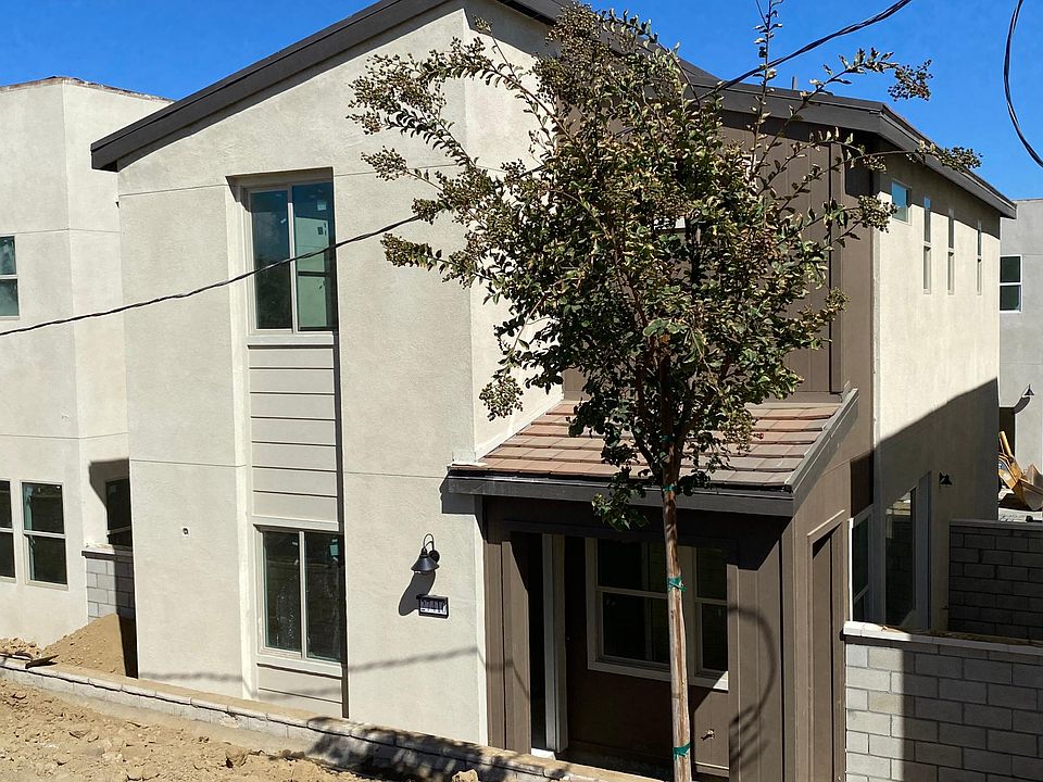 1st image of 27410 Pioneer Ct