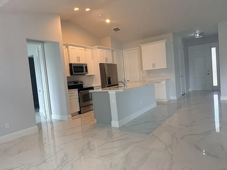 5673 NW Whitecap Rd — Photo 9