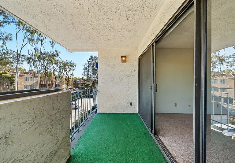 8308 Regents Rd #2E — Photo 12