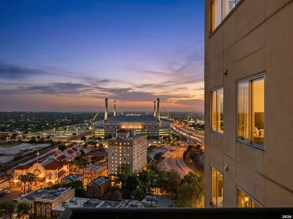 215 Center #1905, San Antonio, TX 78202