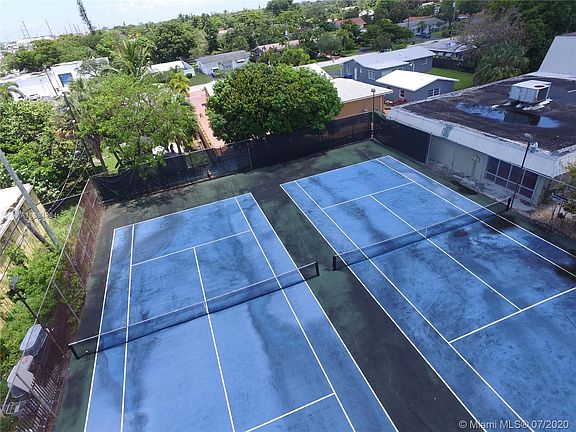 5th image of 809 W Oakland Park Blvd APT K1