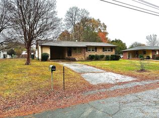 1508 Cloverdale Ln, Gastonia, NC 28052