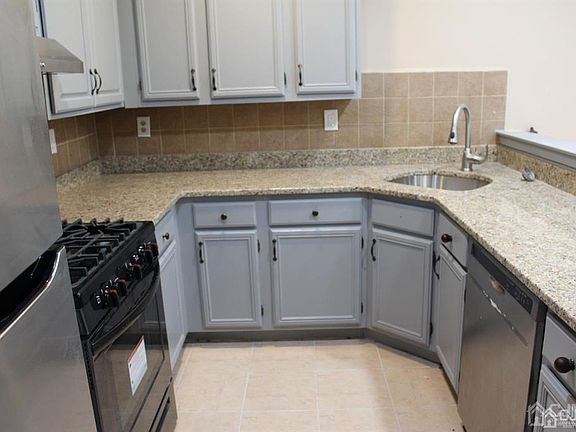 3rd image of 240 Hidden Woods Ct
