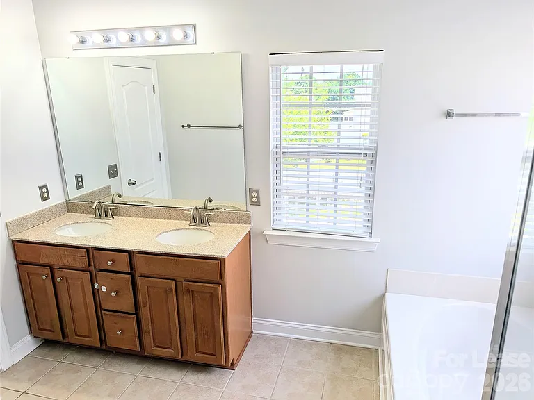 10713 Serape Rd — Photo 17