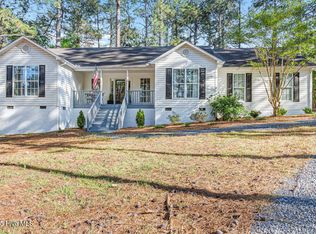 160 Brooks Ln, Southern Pines, NC 28387