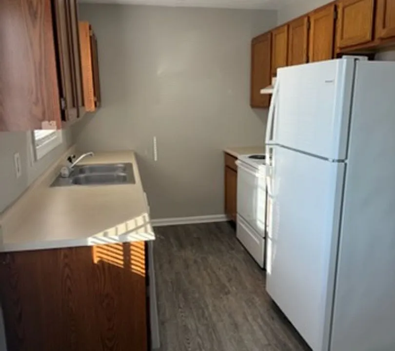 175 S Killarney Ln