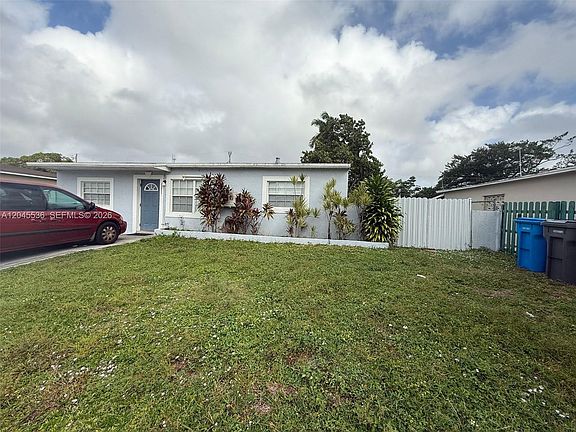 2nd image of 4211 SW 38th St