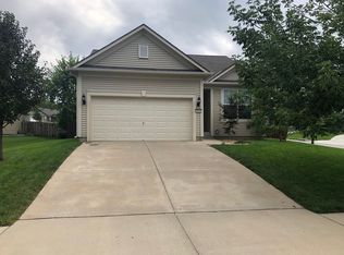 4804 SW Davis Dr, Lees Summit, MO 64083