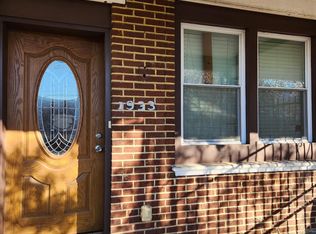 1933 W Pacific St, Philadelphia, PA 19140