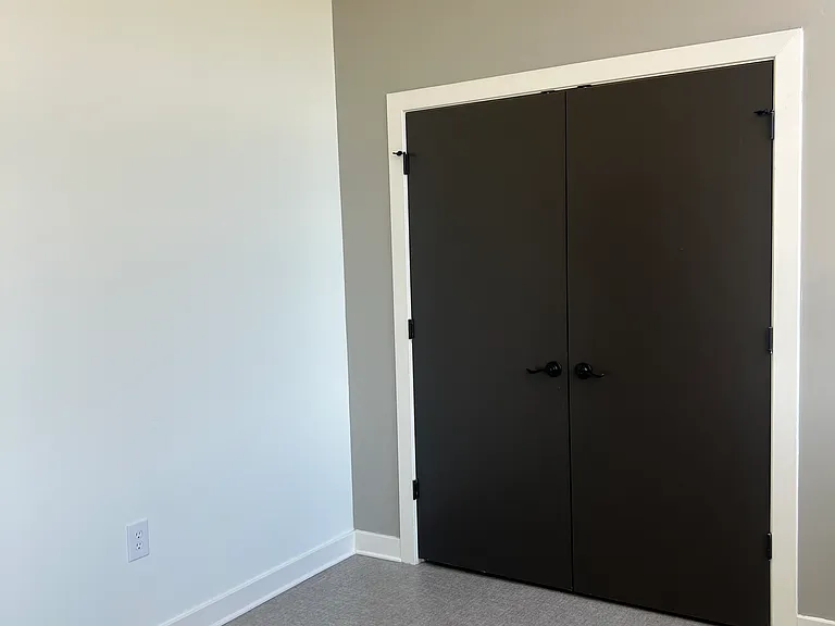 Pulaski Lofts — Photo 80