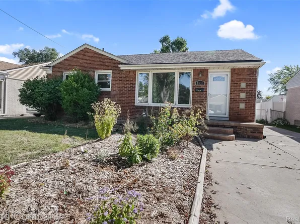 1833 Winchester Ave, Lincoln Park, MI 48146