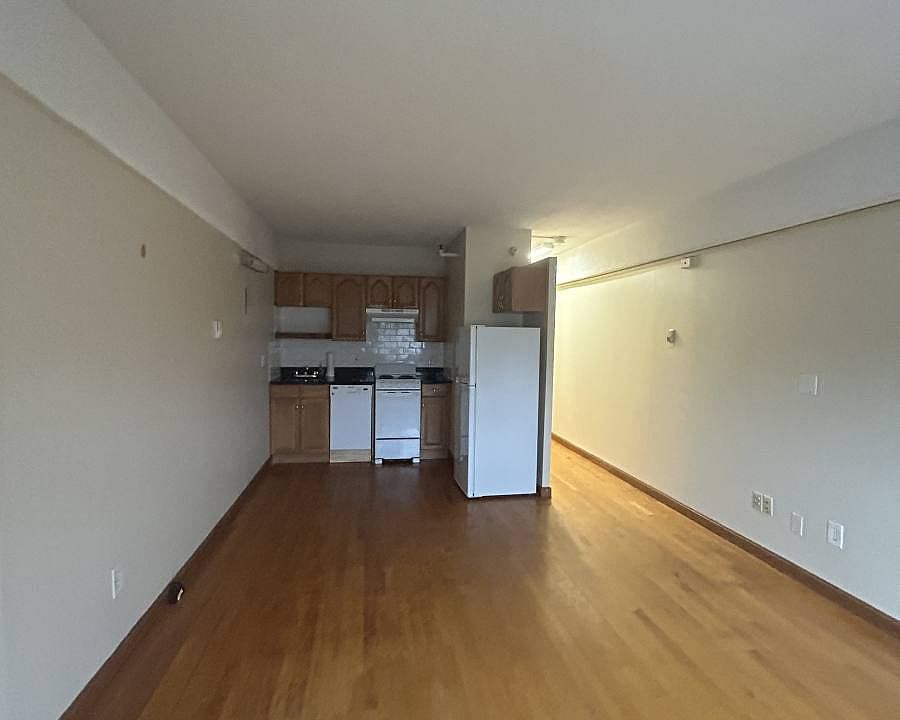 1st image of 1110 Commonwealth Ave #202