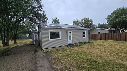 909 36th St SE Photo 1