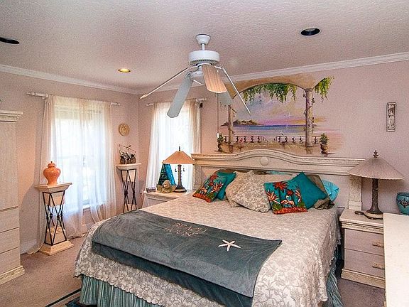 2nd Floor King Bedroom w/side oceanview